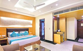 Hotel Hari Piorko Grand - 2 Min From New Delhi Railway Station